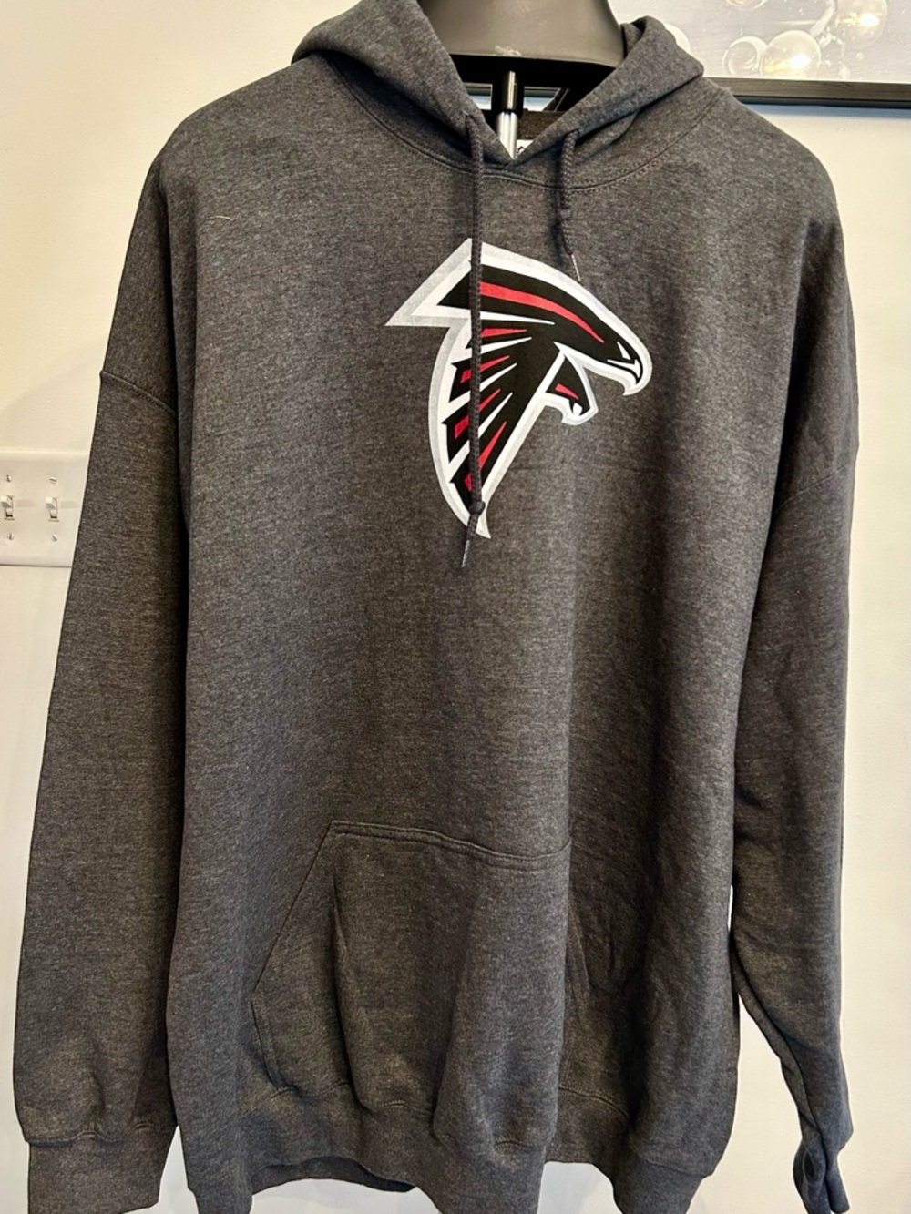 NWOT Men's Atlanta Falcons Pullover Hoodie, Size 2XL